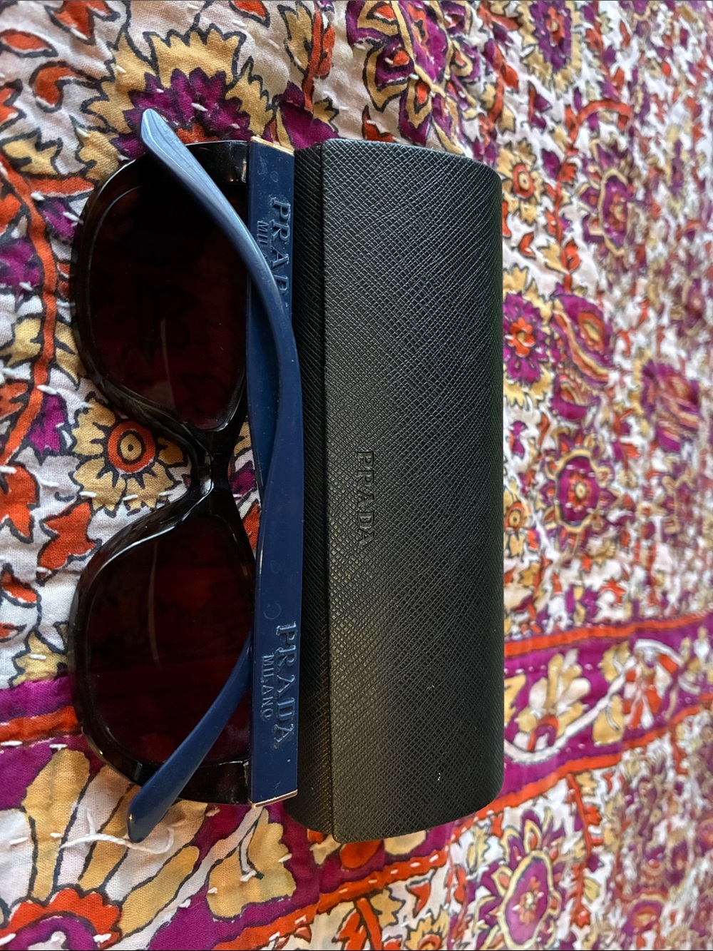 Prada sunglasses - Picture 2 of 3